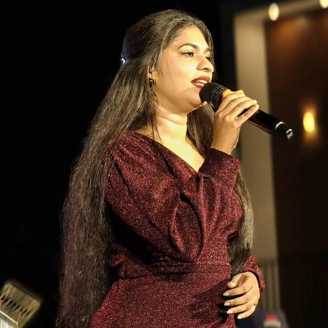 Female Vocal Performance by Heart Beats Events